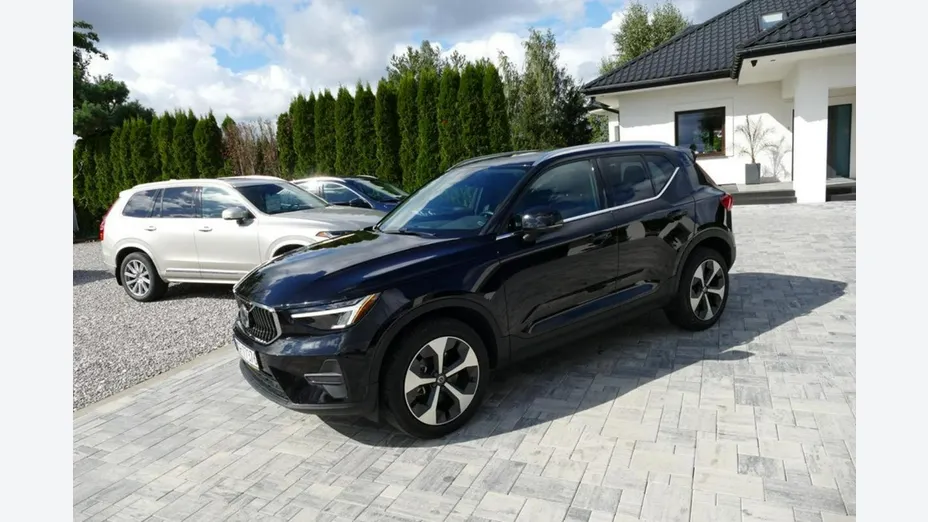 VOLVO XC40 -