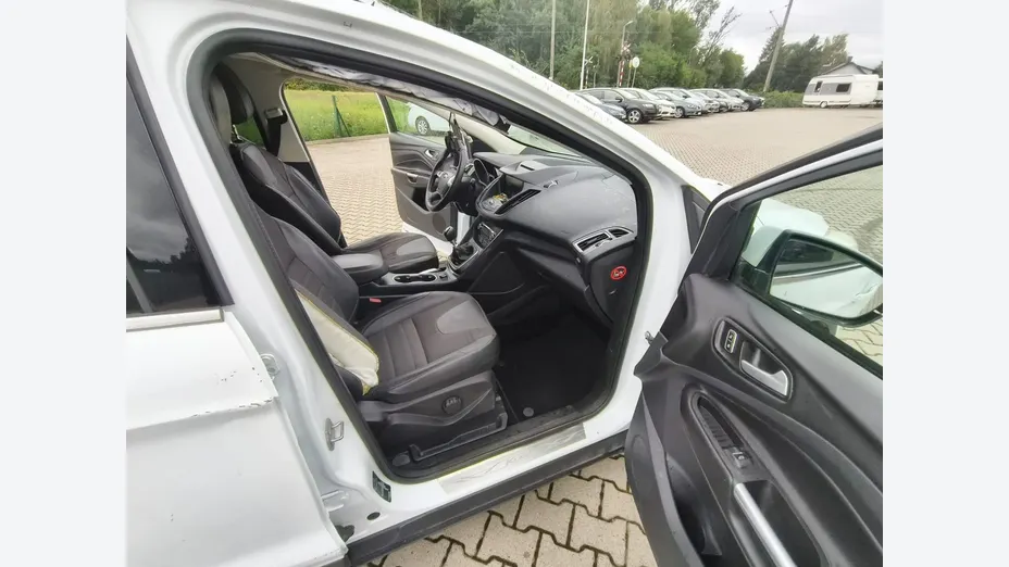 FORD Kuga -