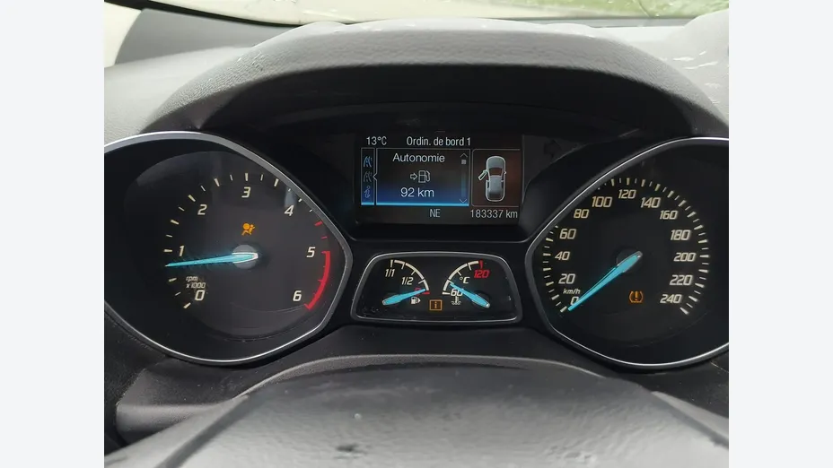 FORD Kuga -
