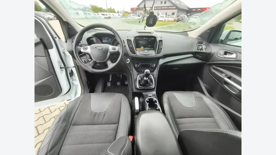 FORD Kuga -
