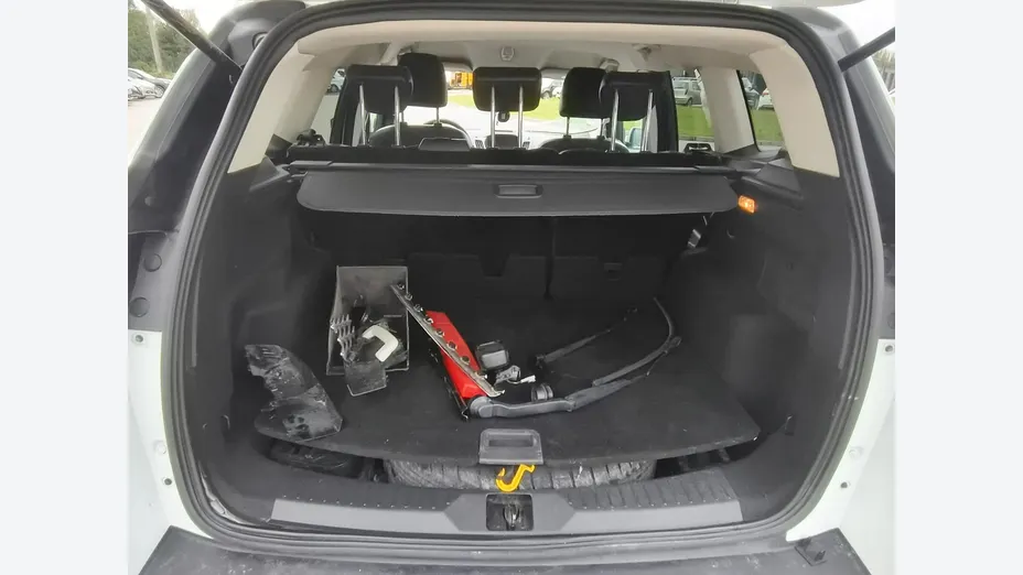 FORD Kuga -