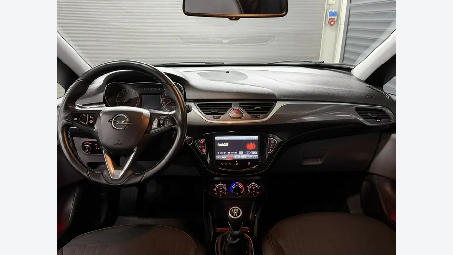 OPEL Corsa -