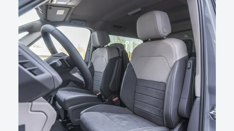 VOLKSWAGEN Multivan -