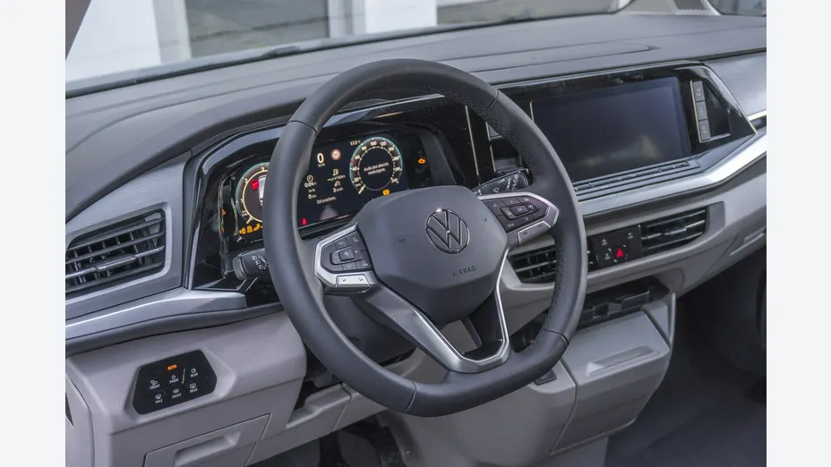 VOLKSWAGEN Multivan -