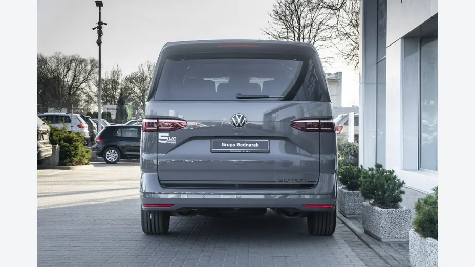 VOLKSWAGEN Multivan -