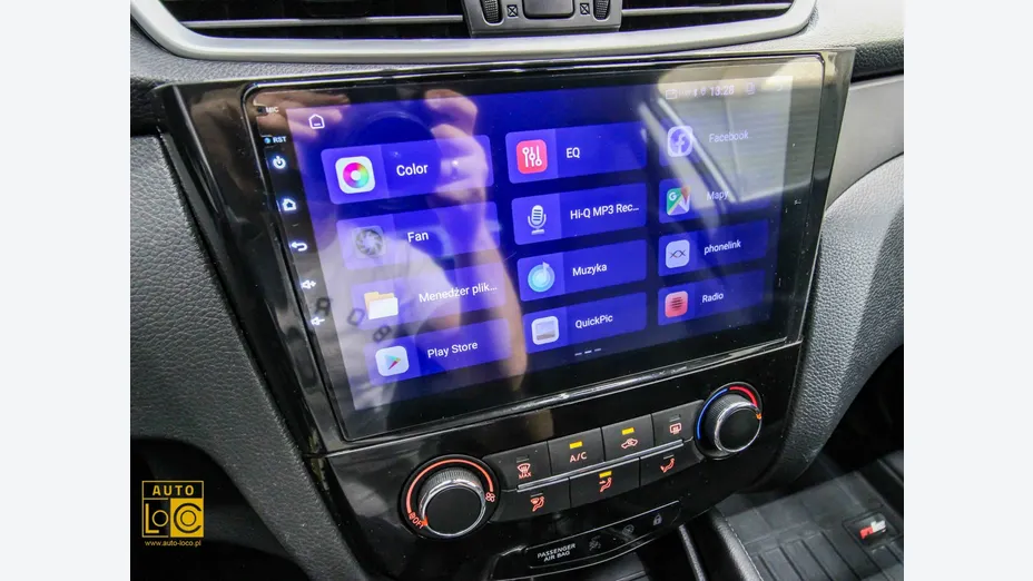 NISSAN Qashqai -