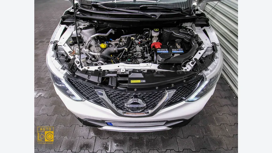 NISSAN Qashqai -