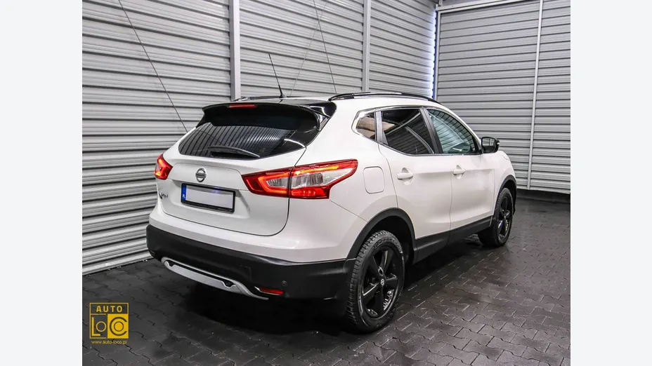 NISSAN Qashqai -