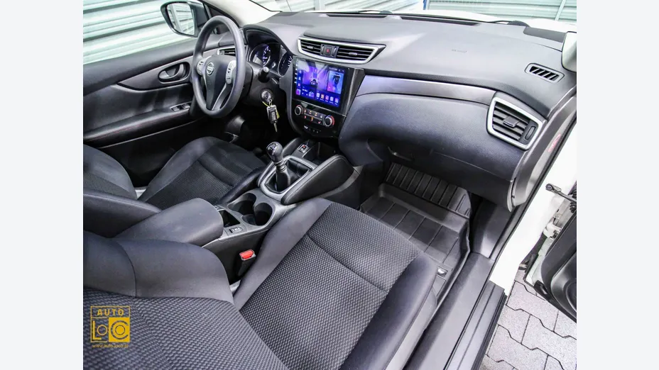 NISSAN Qashqai -