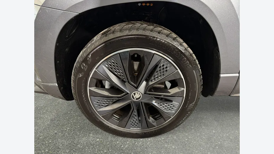 SKODA Karoq -
