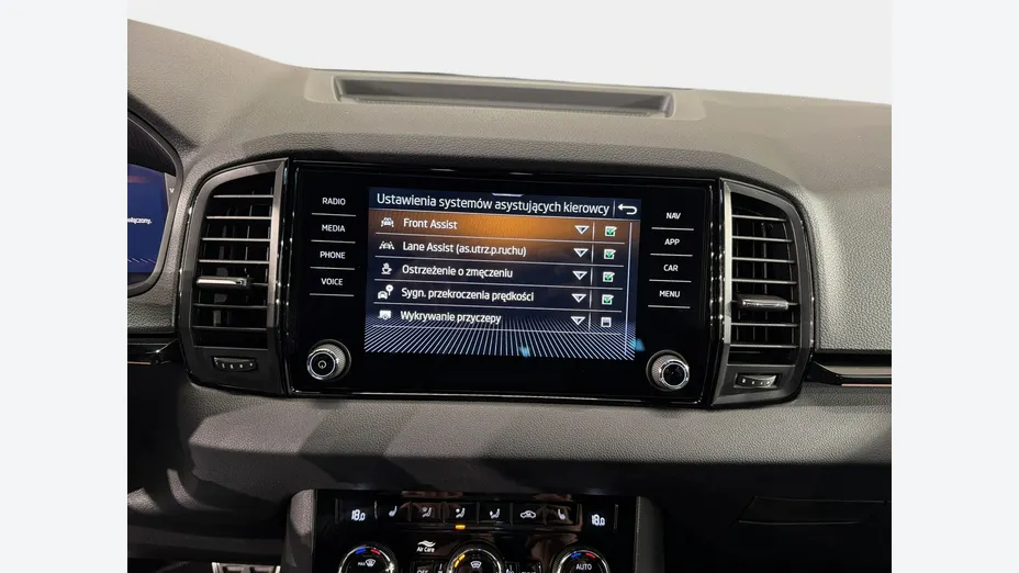 SKODA Karoq -
