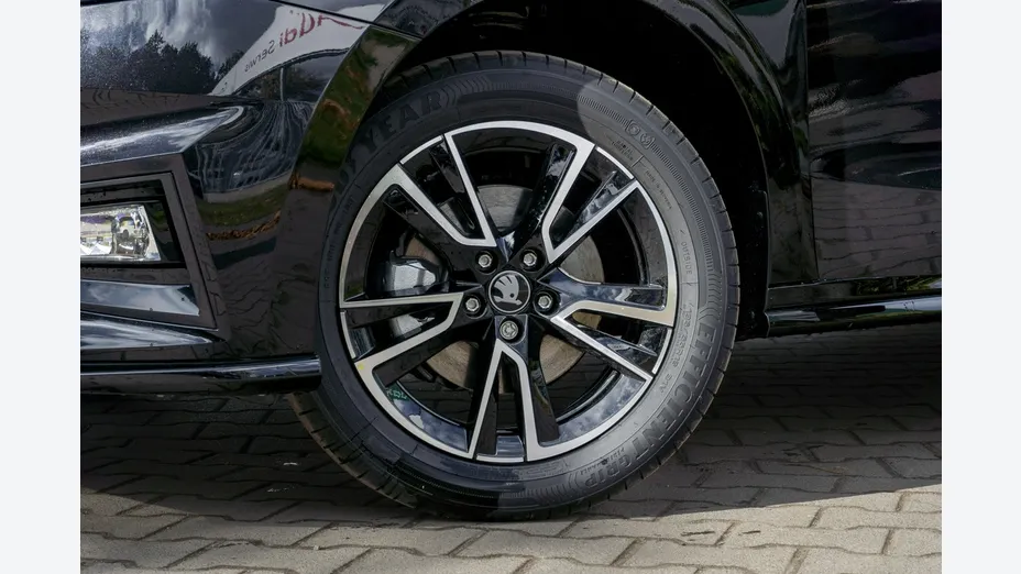 SKODA Fabia -