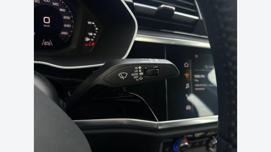 AUDI Q3 -