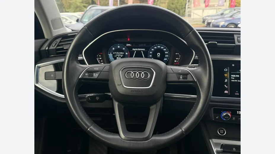 AUDI Q3 -
