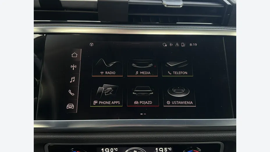 AUDI Q3 -