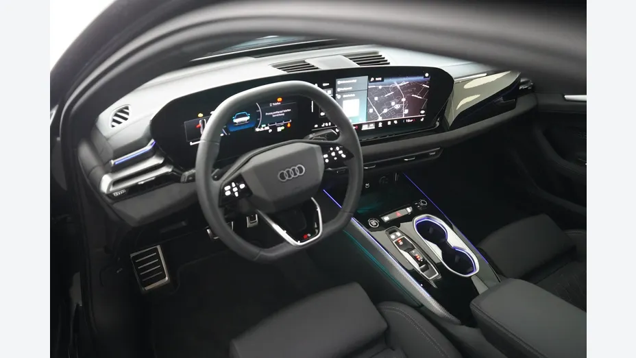 AUDI A6 -