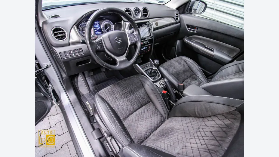 SUZUKI Vitara -