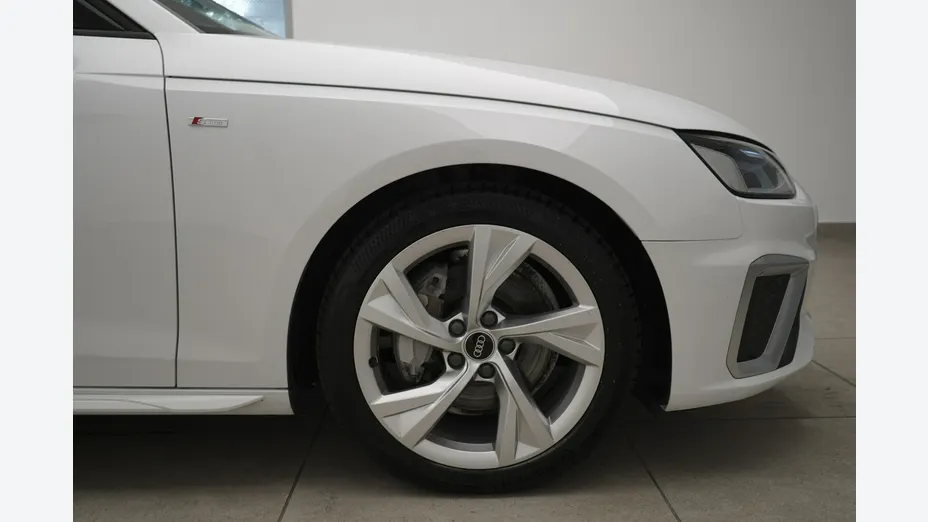 AUDI A4 Avant -