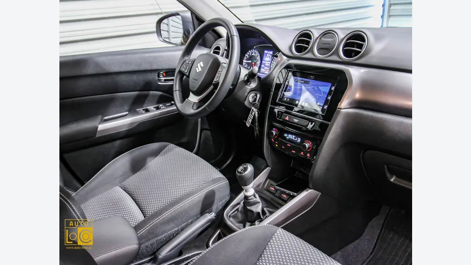SUZUKI Vitara -