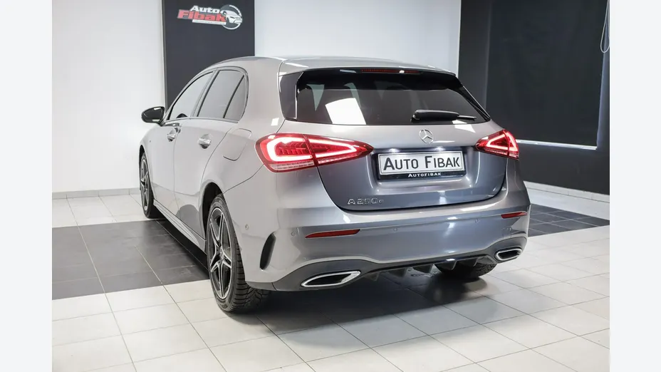 MERCEDES-BENZ A Klasa -