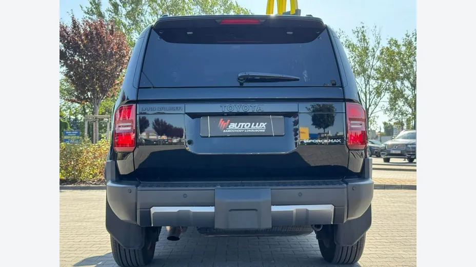 TOYOTA Land Cruiser -