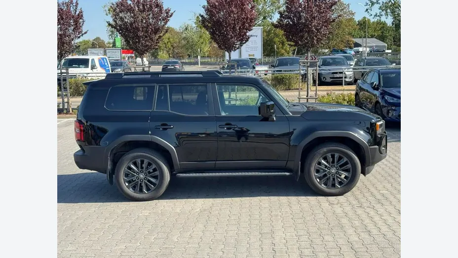 TOYOTA Land Cruiser -