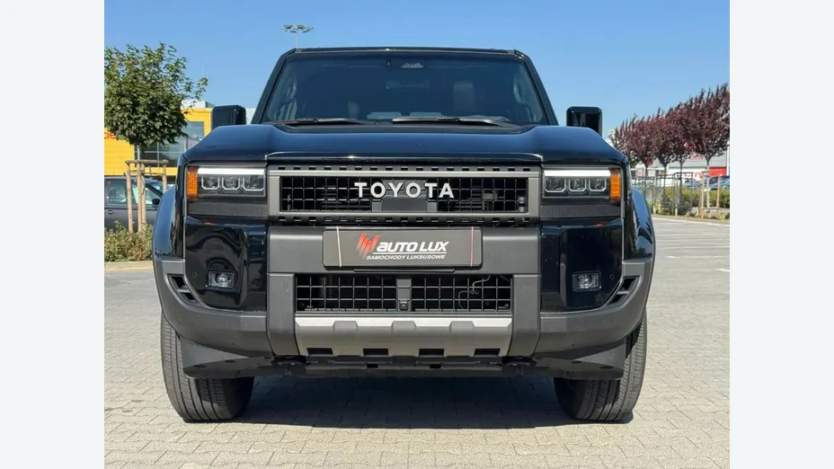 TOYOTA Land Cruiser -