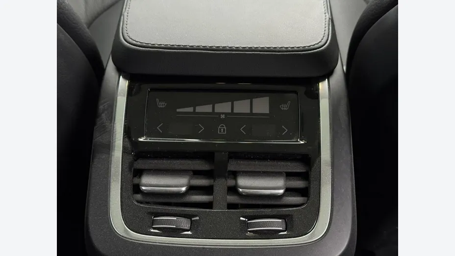 VOLVO XC90 -