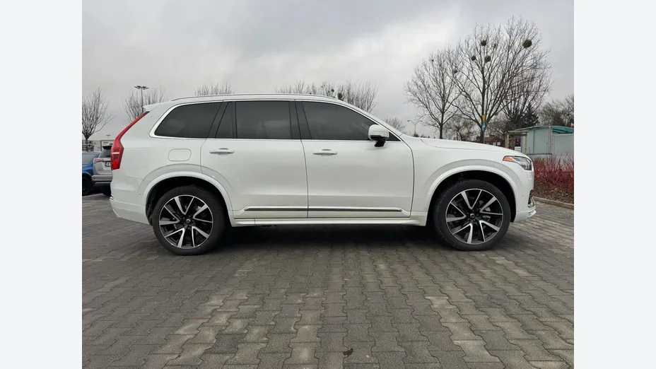 VOLVO XC90 -