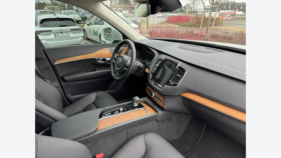VOLVO XC90 -