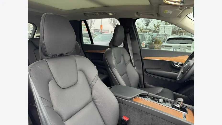 VOLVO XC90 -