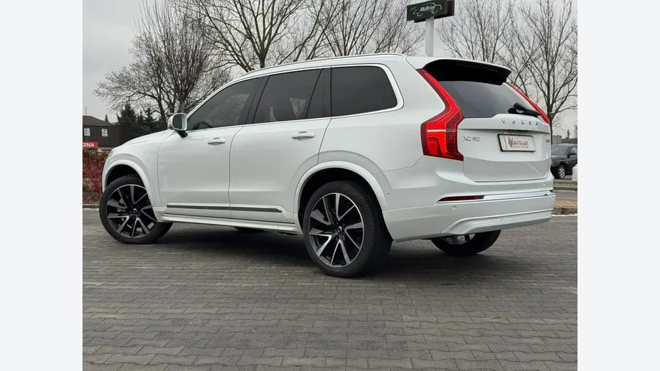 VOLVO XC90 -