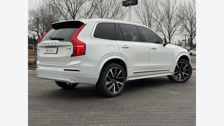 VOLVO XC90 -