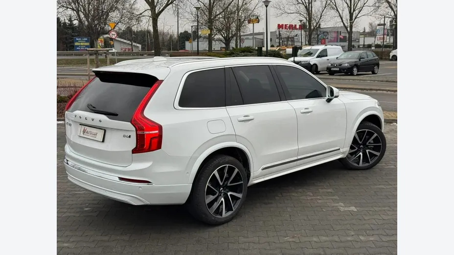 VOLVO XC90 -