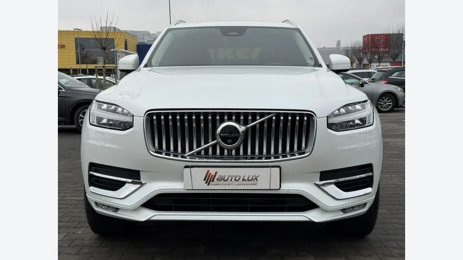 VOLVO XC90 -