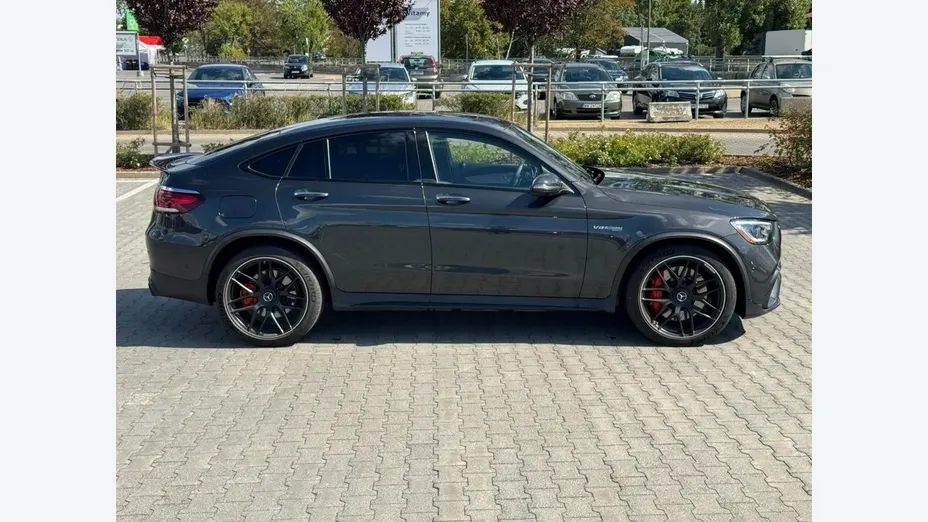MERCEDES-BENZ GLC -
