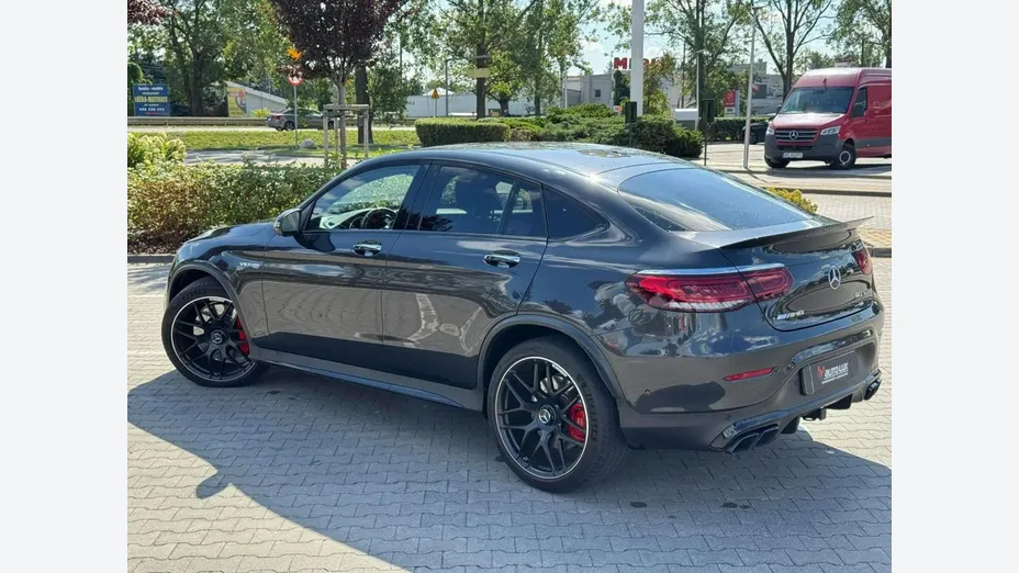MERCEDES-BENZ GLC -