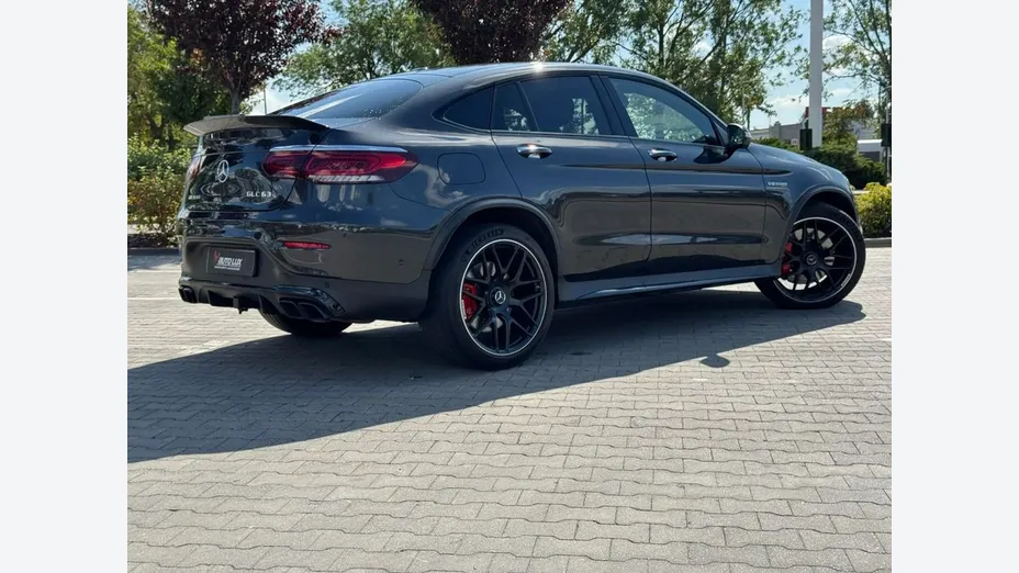 MERCEDES-BENZ GLC -