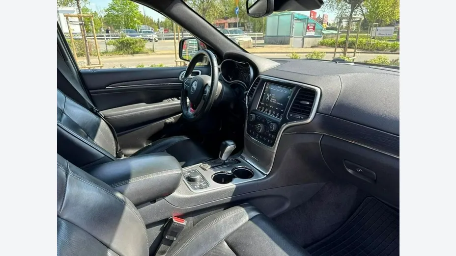 JEEP Grand Cherokee -