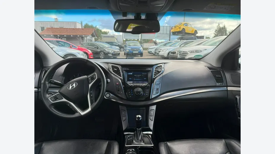 HYUNDAI i40 -