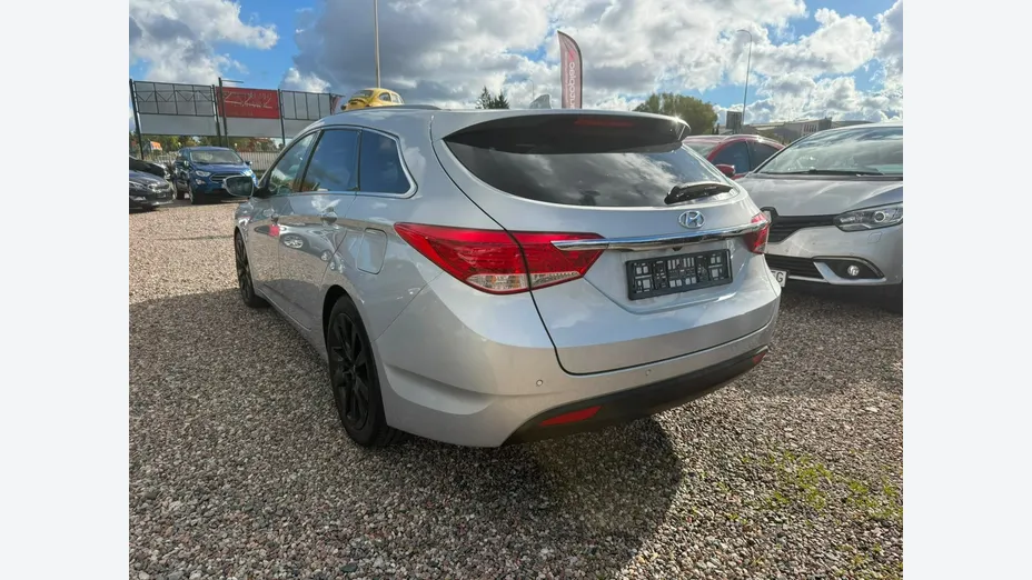 HYUNDAI i40 -