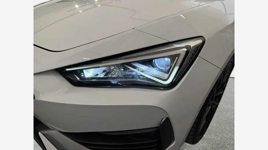 CUPRA Leon Sportstourer -