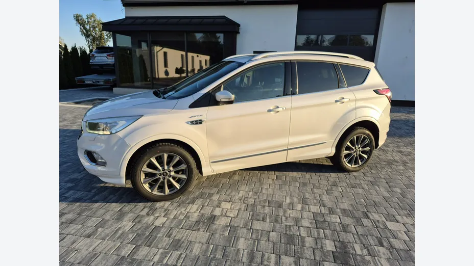 FORD Kuga -