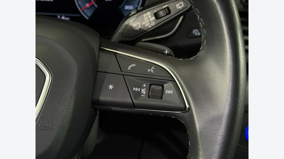 AUDI Q5 -