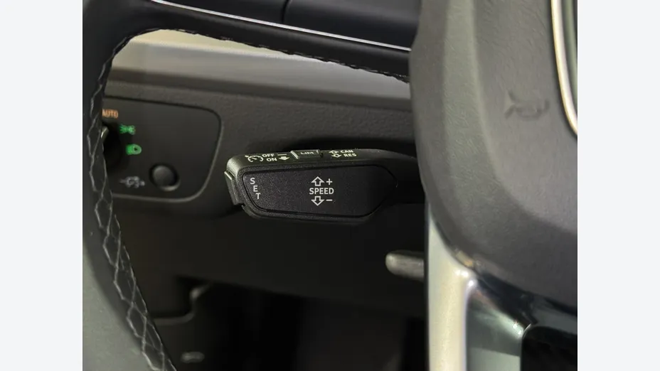 AUDI Q5 -