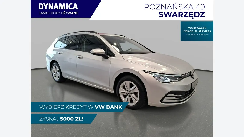 VOLKSWAGEN Golf -
