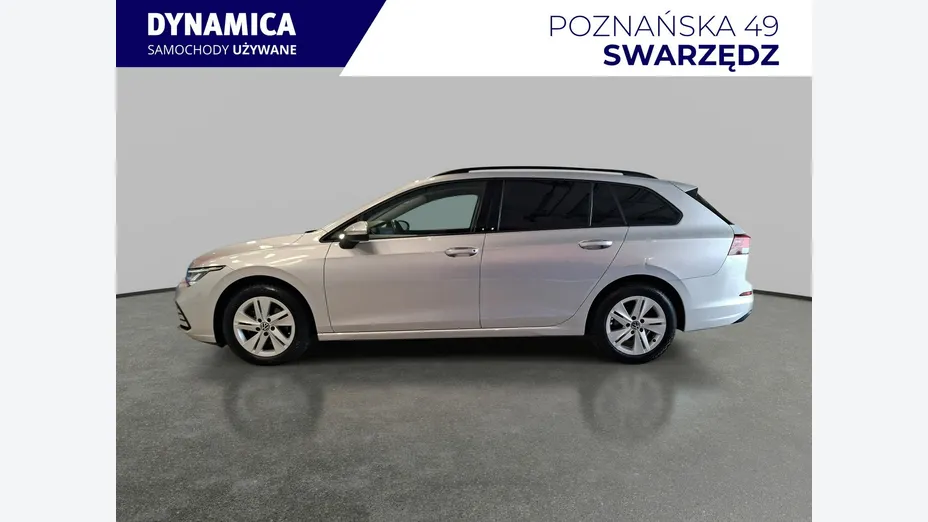 VOLKSWAGEN Golf -