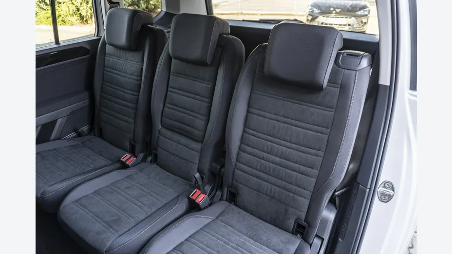 VOLKSWAGEN Touran -