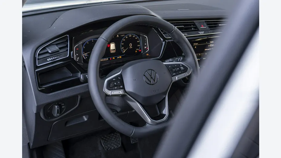 VOLKSWAGEN Touran -
