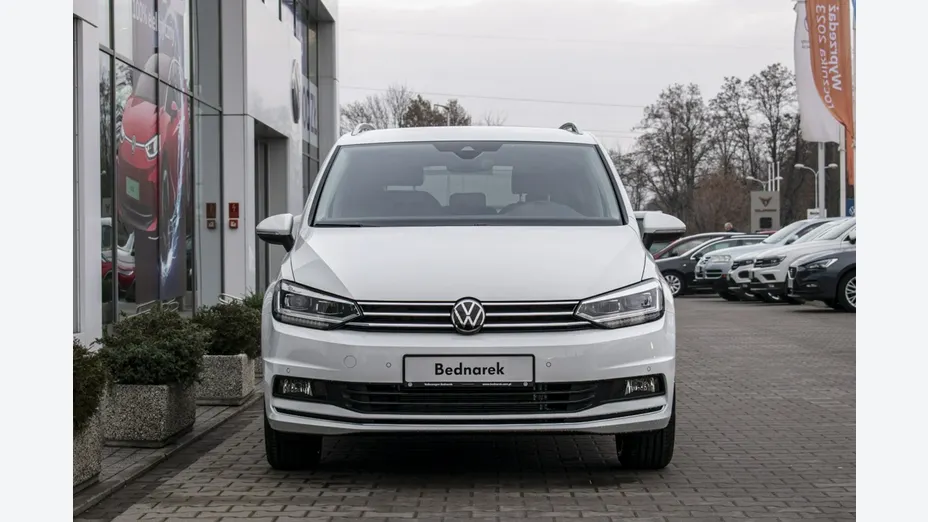 VOLKSWAGEN Touran -